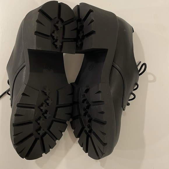 NEW Madden Girl Trudy Black Oxford Platform lace up Shoes in size 9.5 - Picture 11 of 12